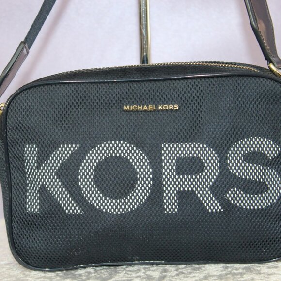 Michael Kors Jet Set East West Camera Crossbody Bag Black Mesh Logo Strap - Picture 3 of 11